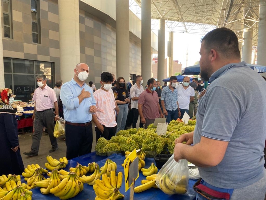 DEVA ÇAYIROVA’DAN PAZARCI ESNAFINA ZİYARET