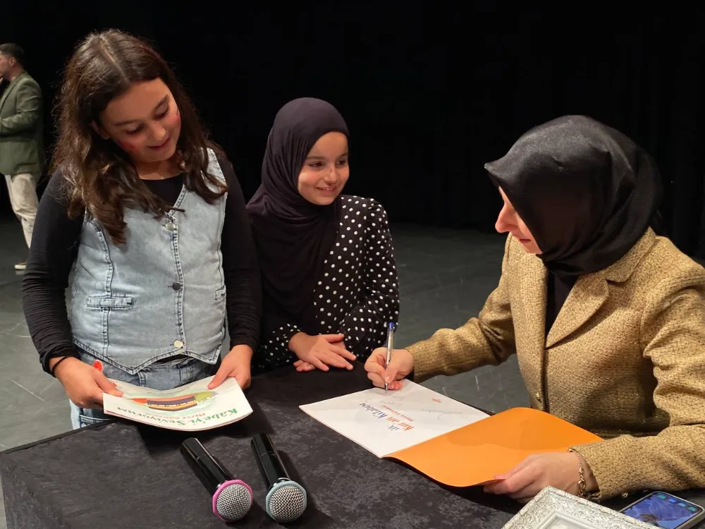 Merve Gülcemal, Çayırovalı okurlarıyla bir araya geldi